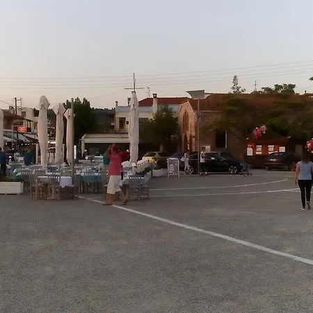 Natalia's * Nikiti (Sithonia)