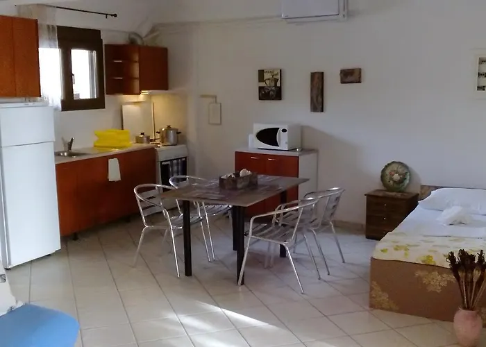 Natalia's * ניקיטי